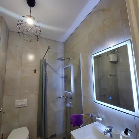 Gex Apartamento Tirana