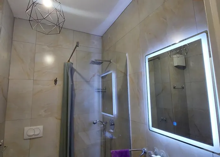 Gex Lejlighed Tirana